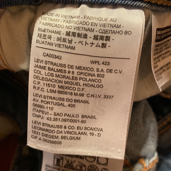 Levi’s jean pants, size 28, used and still in good condition - Picture 10 of 10
